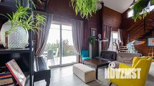 Дом 160м&sup2;, 3-этажный, посуточно, 