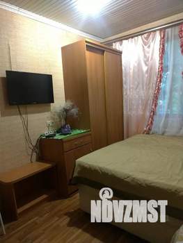 Дом 22м&sup2;, 3-этажный, посуточно, 