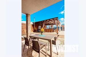 Дом 210м&sup2;, 2-этажный, посуточно, 