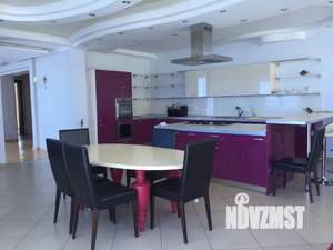 Дом 613м², 3-этажный, посуточно, 