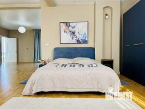 Коттедж 400м², 3-этажный, на длительный срок, 