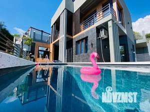 Дом 300м&sup2;, 3-этажный, посуточно, 