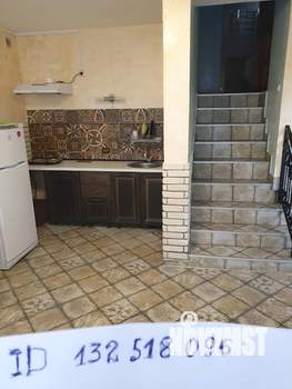 Дом 60м², 2-этажный, на длительный срок, 