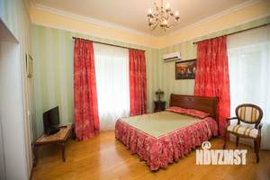 Коттедж 230м², 2-этажный, на длительный срок, 