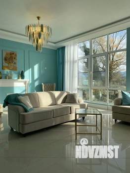 Дом 250м², 3-этажный, на длительный срок, 