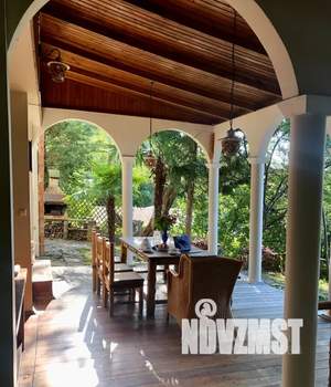 Дом 270м², 3-этажный, посуточно, 