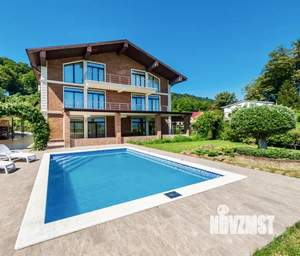 Коттедж 240м², 3-этажный, на длительный срок, 