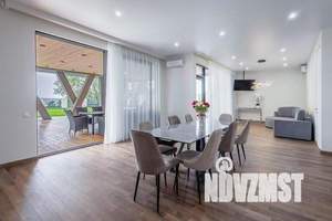 Дом 450м&sup2;, 2-этажный, посуточно, 