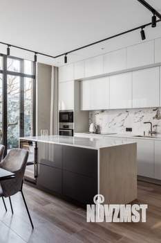 Дом 180м&sup2;, 3-этажный, посуточно, 