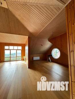 Дом 320м&sup2;, 3-этажный, посуточно, 