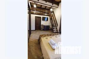 Дом 240м&sup2;, 2-этажный, посуточно, 