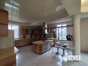 Дом 430м², 2-этажный, посуточно, 