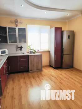 Дом 90м&sup2;, 2-этажный, посуточно, 