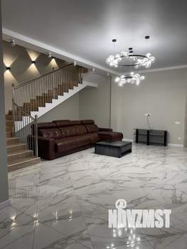 Дом 275м&sup2;, 2-этажный, посуточно, 