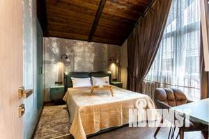 Дом 204м&sup2;, 3-этажный, посуточно, 