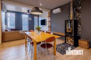 Дом 250м², 3-этажный, на длительный срок, 