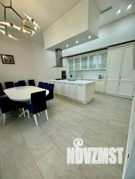 Дом 426м², 3-этажный, посуточно, 