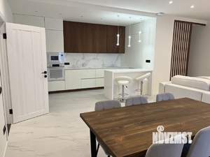 Коттедж 240м², 2-этажный, на длительный срок, 
