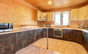 Дом 210м², 3-этажный, на длительный срок, 