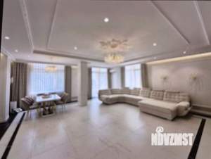 Коттедж 270м&sup2;, 3-этажный, на длительный срок, 