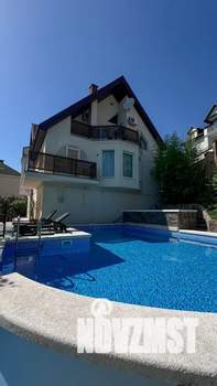 Дом 300м², 3-этажный, посуточно, 