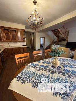 Дом 250м², 2-этажный, посуточно, 