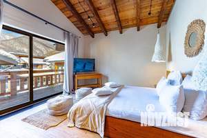 Дом 240м², 2-этажный, посуточно, 