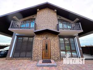 Дом 180м&sup2;, 2-этажный, посуточно, 