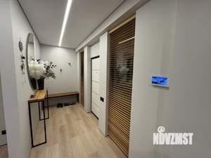 Дом 250м², 3-этажный, на длительный срок, 