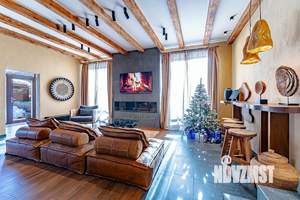 Дом 300м², 2-этажный, посуточно, 