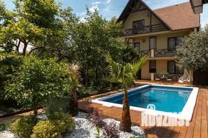 Дом 380м², 2-этажный, посуточно, 