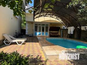 Дом 110м&sup2;, 2-этажный, посуточно, 