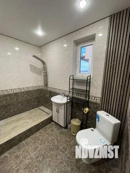 Дом 200м², 2-этажный, на длительный срок, 