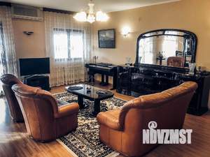 Дом 400м², 3-этажный, посуточно, 