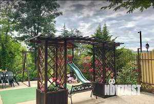 Дом 120м&sup2;, 3-этажный, посуточно, 