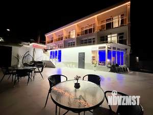 Дом 1000м², 3-этажный, посуточно, 