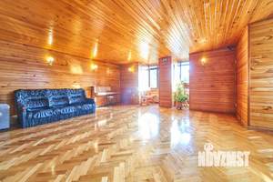 Коттедж 320м², 4-этажный, на длительный срок, 