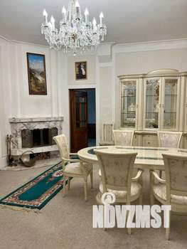 Дом 420м², 3-этажный, посуточно, 