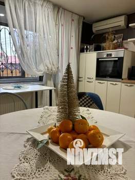 Дом 295м&sup2;, 3-этажный, посуточно, 