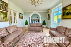 Дом 250м², 2-этажный, посуточно, 