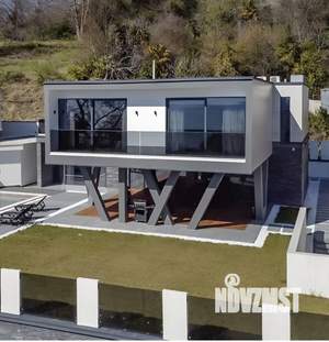 Дом 420м&sup2;, 2-этажный, на длительный срок, 