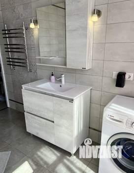 Дом 130м², 2-этажный, на длительный срок, 