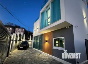 Дом 230м&sup2;, 3-этажный, посуточно, 