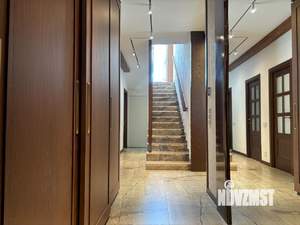 Коттедж 180м&sup2;, 2-этажный, на длительный срок, 