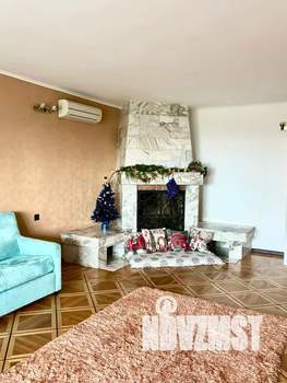 Дом 295м&sup2;, 3-этажный, посуточно, 