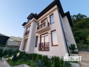 Дом 300м², 2-этажный, на длительный срок, 