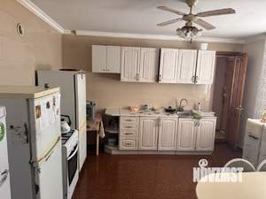 Дом 283м², 3-этажный, на длительный срок, 