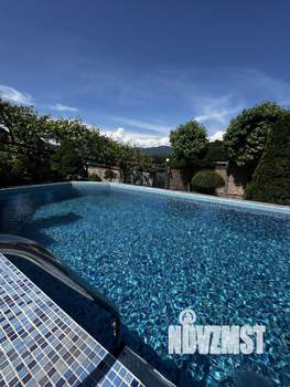 Дом 180м&sup2;, 3-этажный, посуточно, 