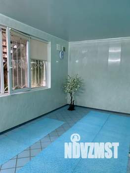 Дом 38м&sup2;, 3-этажный, посуточно, 