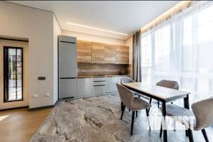 Дом 170м², 3-этажный, на длительный срок, 